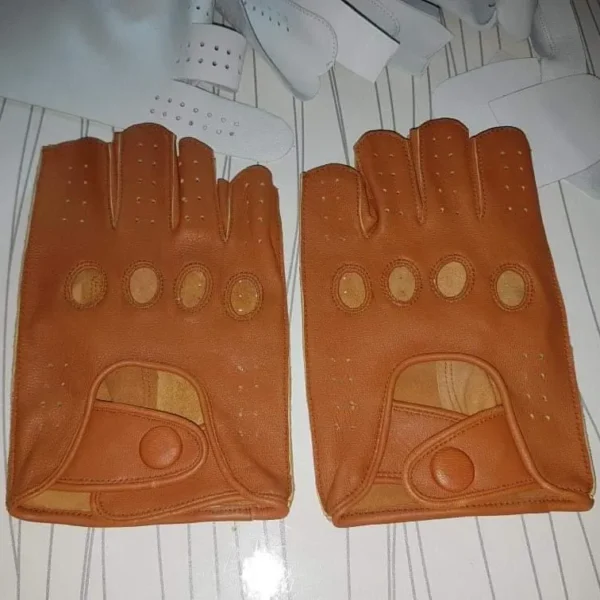 Men’s Tan Leather Fingerless Driving Gloves with Knuckle Cutouts & Snap Button Wrist Strap