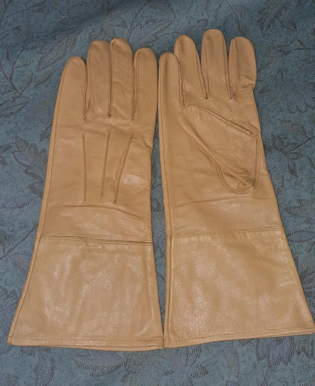 Professional Two-Tone Leather Falconry Gloves – Heavy-Duty Suede Gauntlet Gloves for Raptor Handling